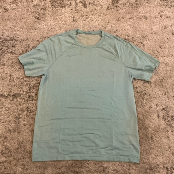 lululemon athletica Other - lululemon athletica Men's Short Sleeve Crew in Seafoam Metal Vent Tech